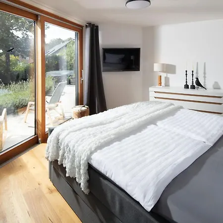 Oak Tree, Modernes Eifel Mit Sauna Und Whirlpool, Umgeben Von Wunderschoener *