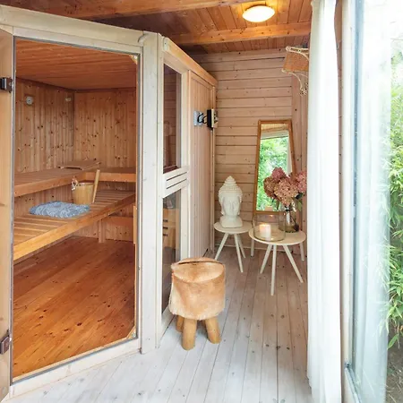 Σπίτι διακοπών Oak Tree, Modernes Eifel Mit Sauna Und Whirlpool, Umgeben Von Wunderschoener *