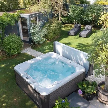 Oak Tree, Modernes Eifel Mit Sauna Und Whirlpool, Umgeben Von Wunderschoener * Nachtsheim